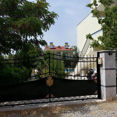 Melodi Club Apart Davutlar Bagian luar foto