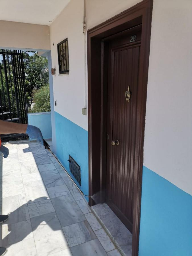 Melodi Club Apart Davutlar Bagian luar foto