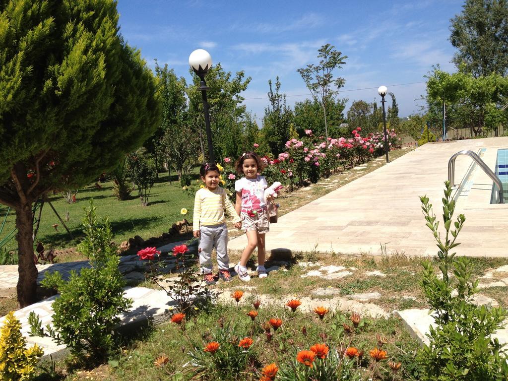 Melodi Club Apart Davutlar Bagian luar foto