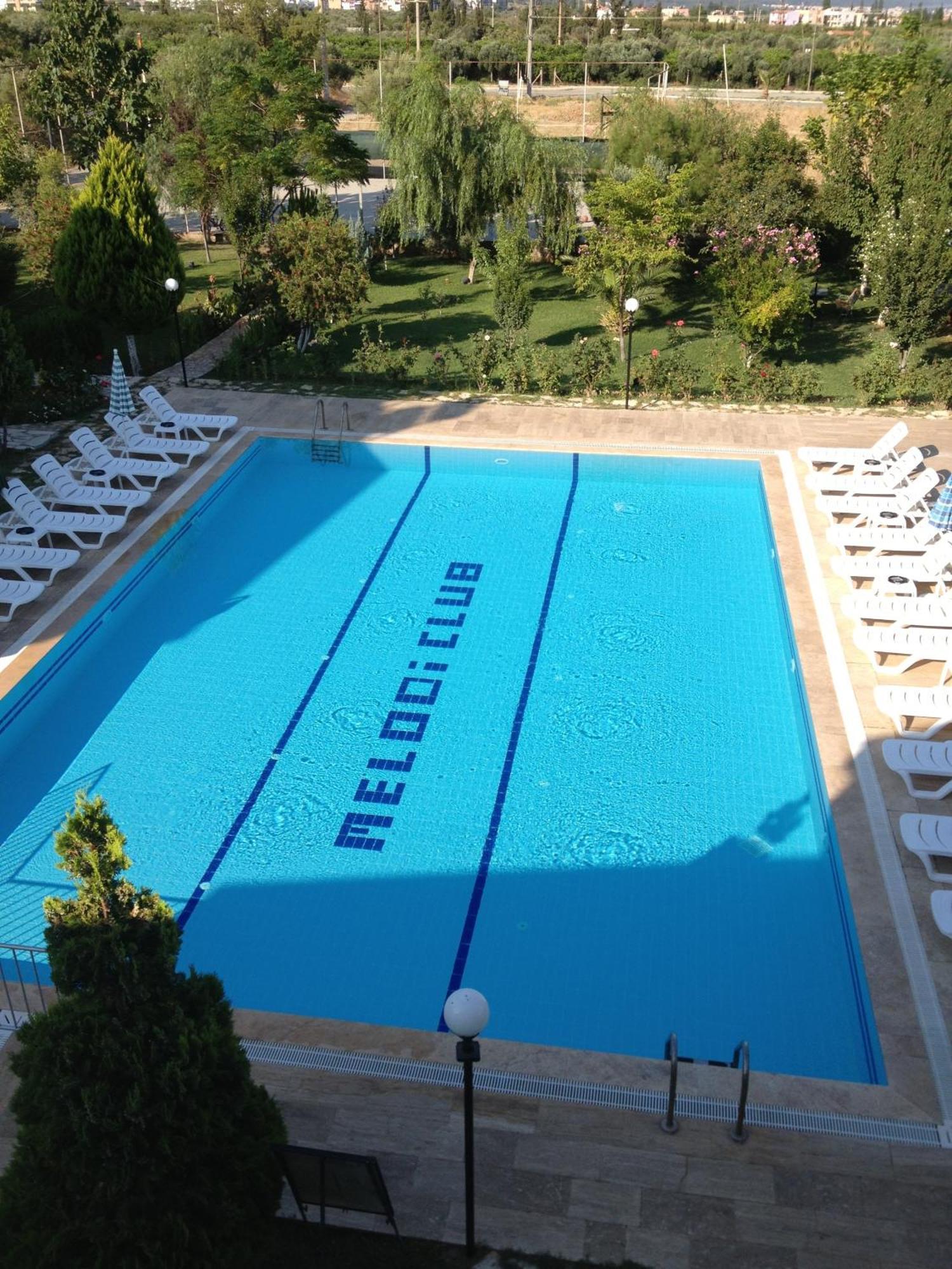 Melodi Club Apart Davutlar Bagian luar foto