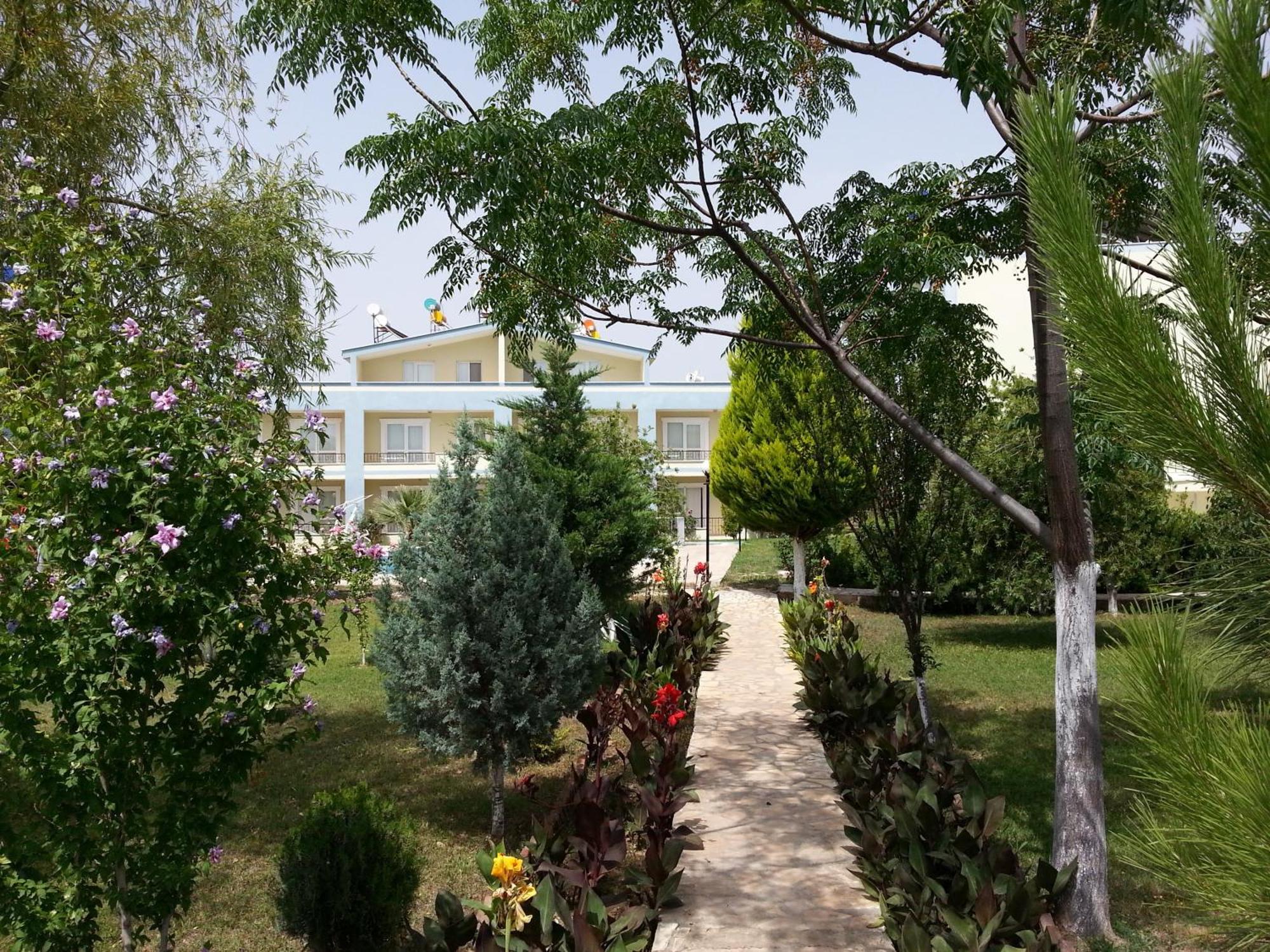 Melodi Club Apart Davutlar Bagian luar foto