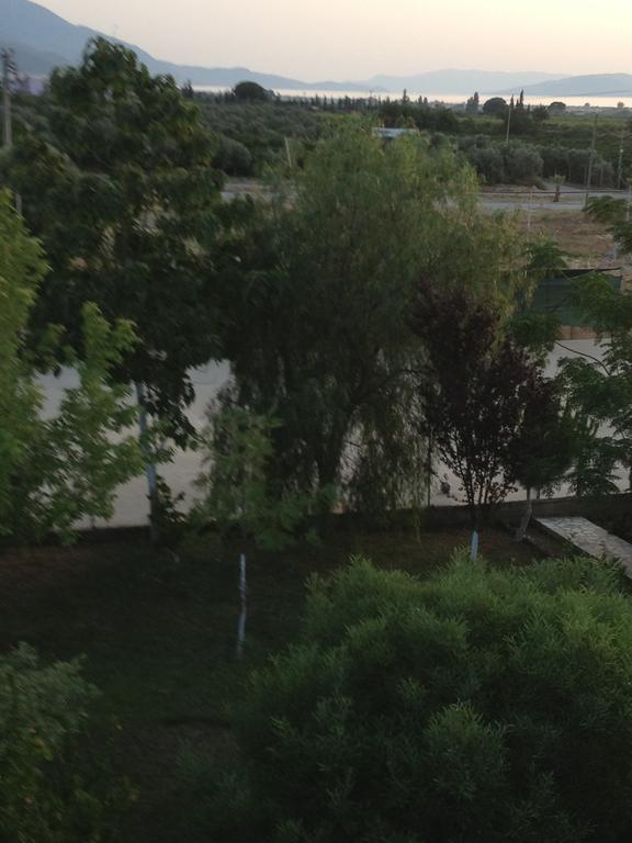 Melodi Club Apart Davutlar Bagian luar foto