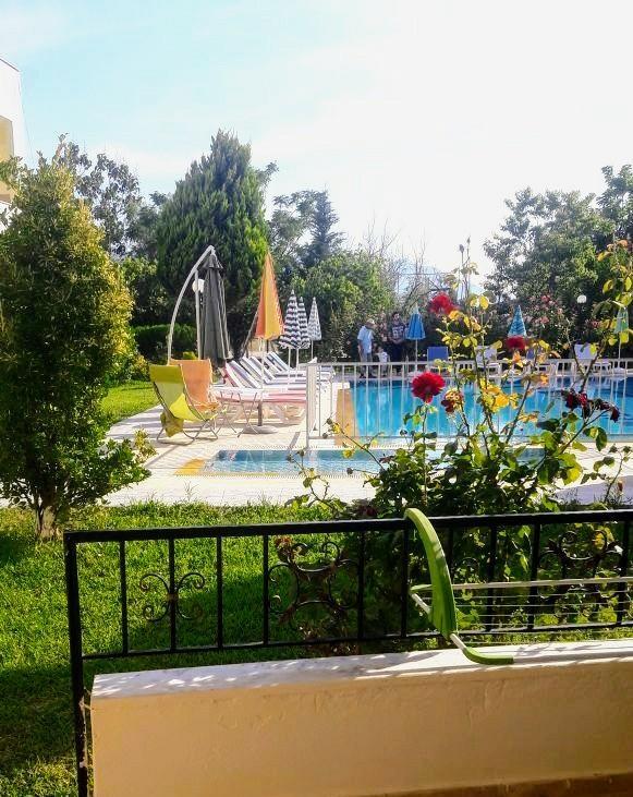 Melodi Club Apart Davutlar Bagian luar foto