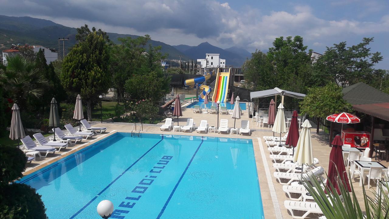 Melodi Club Apart Davutlar Bagian luar foto