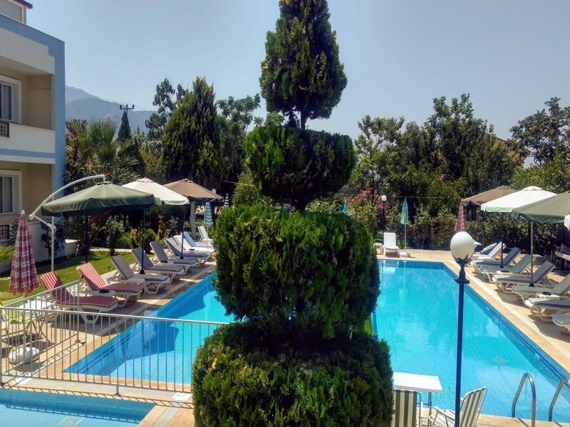 Melodi Club Apart Davutlar Bagian luar foto
